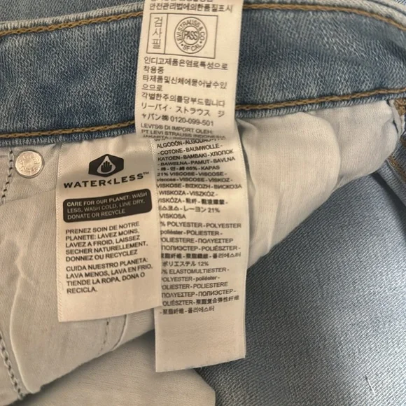 Levi’s Women’s 721 High Rise Skinny - Picture 4 of 4